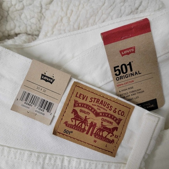 Levis 501 Original Non Stretch High Rise Button Fly Jeans in Destructed White 30 - Picture 3 of 5